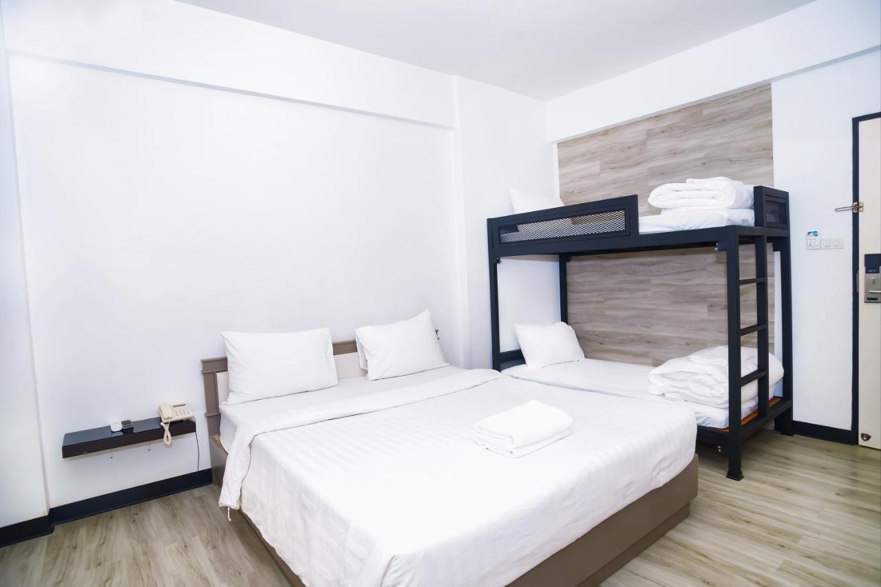 Hi Season Hotel Hatjaj Kültér fotó
