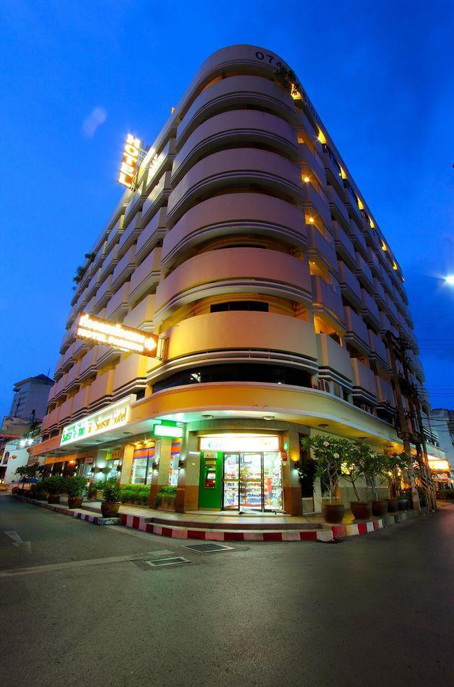 Hi Season Hotel Hatjaj Kültér fotó
